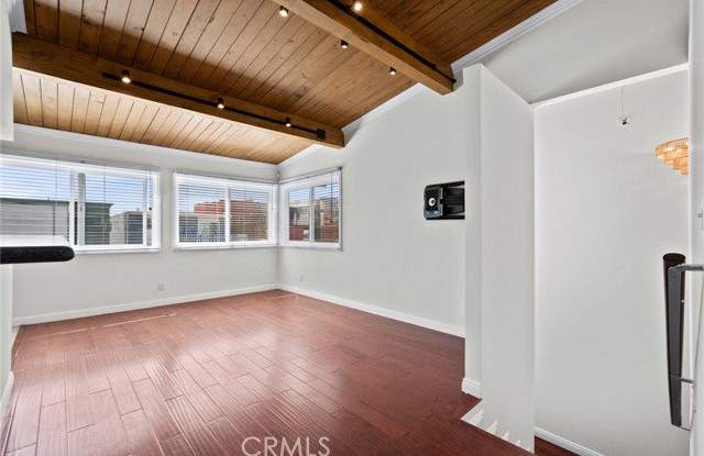 648 Loma Drive Gallery 2