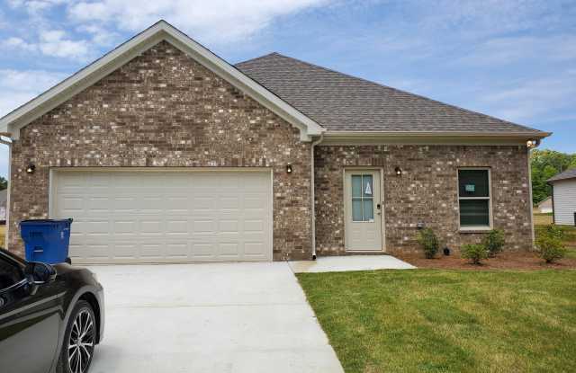 166 White Oak Circle Gallery 2