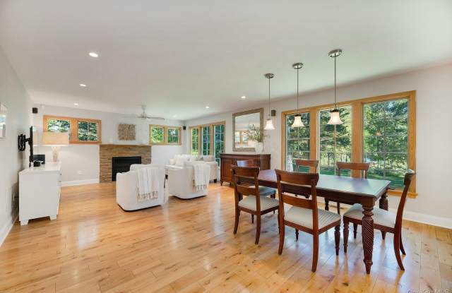 3600 Rocky Point Road Gallery 4