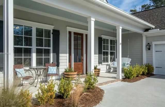 Lovely Home Located In Bluffton Gallery 3