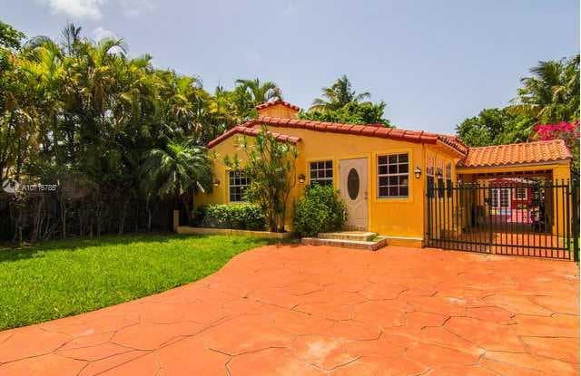 535 W 30th St - 535 West 30th Street, Miami Beach, FL 33140