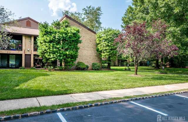 318 Willowbrook Drive - 318 Willowbrook Drive, North Brunswick, NJ 08902