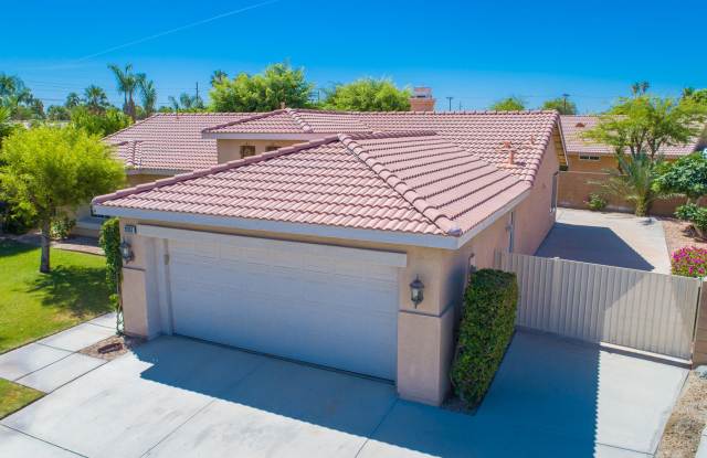 81157 La Reina Circle Gallery 4