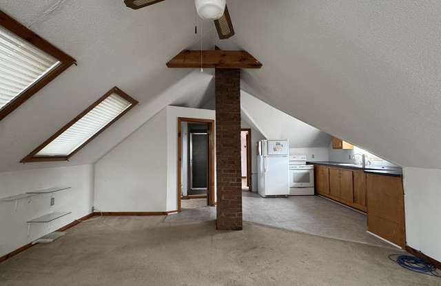 375 N Elm Street unit: 3 photos photos