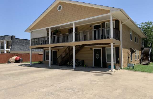 451 W Van Alstyne Pkwy - 451 West Van Alstyne Parkway, Van Alstyne, TX 75495