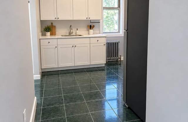 502 Brinley Avenue - 10 Gallery 4