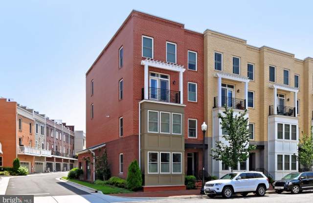 1915 MAIN LINE Boulevard unit: 101 photos photos