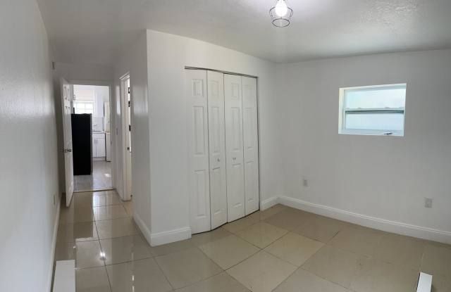 457 Northwest 82nd Terrace photos photos