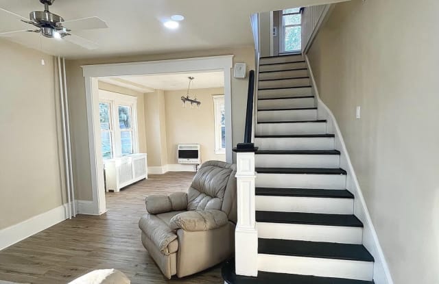 321 UNION AVENUE - 321 Union Avenue, Stratford, NJ 08084