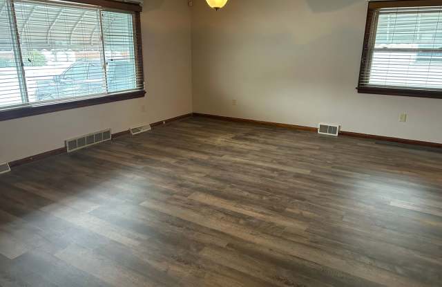 3 Bedroom Single Family Home For Rent Southeast Erie Great Location! No Students! - 412 East 35th Street, Erie, PA 16504