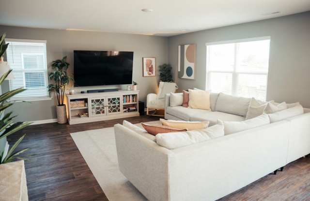 3566 Wigeon Way Gallery 2