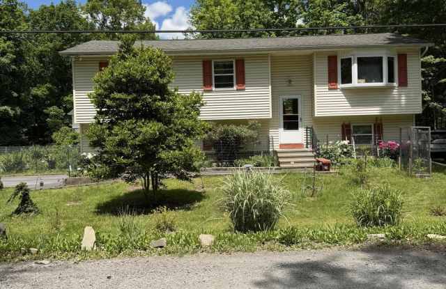 2127 Faratol Road photos photos