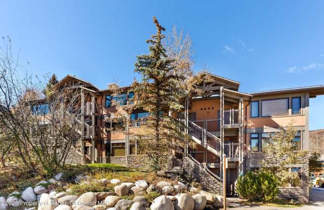 600 Carriage Way unit: J14 photos photos