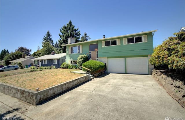 8421 31st Ave SW - 8421 31st Avenue Southwest, Seattle, WA 98126