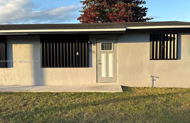 10335 Southwest 181st Street photos photos