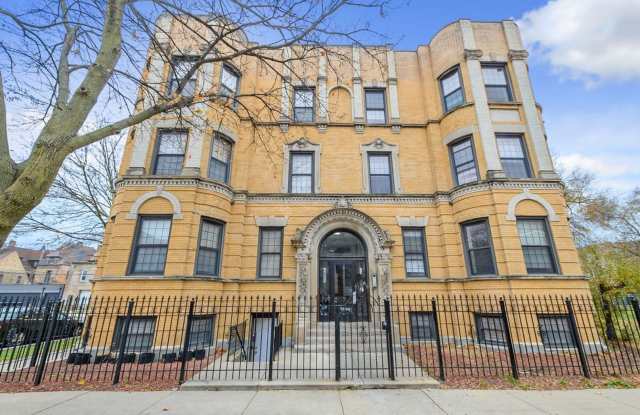 3 Bedroom Unit in Bronzeville - 4801 South Calumet Avenue, Chicago, IL 60615
