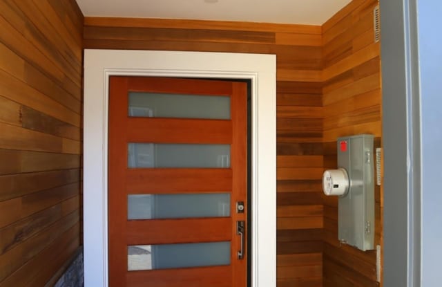 323 Peoria Street - 323 Peoria Street, Daly City, CA 94014 323 Peoria Street - 323 Peoria Street, Daly City, CA 94014