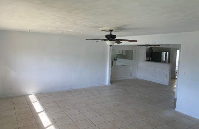 Beachside Rental Gallery 3
