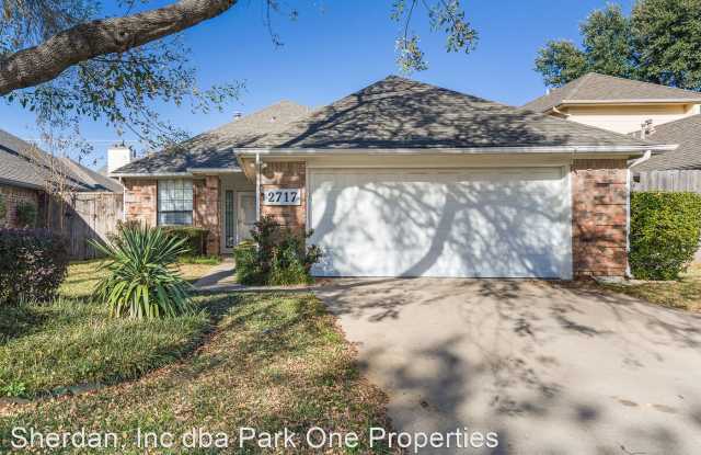 2717 Sedgeway Ln - 2717 Sedgeway Lane, Carrollton, TX 75006