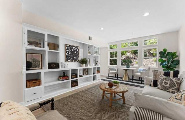 313 Crescent Court photos photos