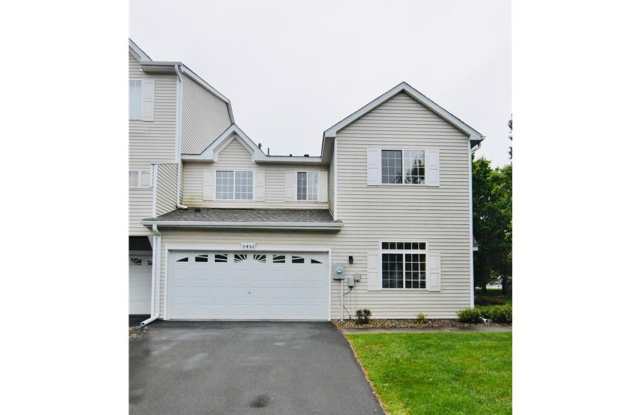 End Unit 3 Bed Townhouse- Available Now! photos photos