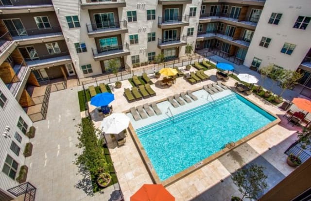 8340 Meadow Rd - 8340 Meadow Road, Dallas, TX 75231