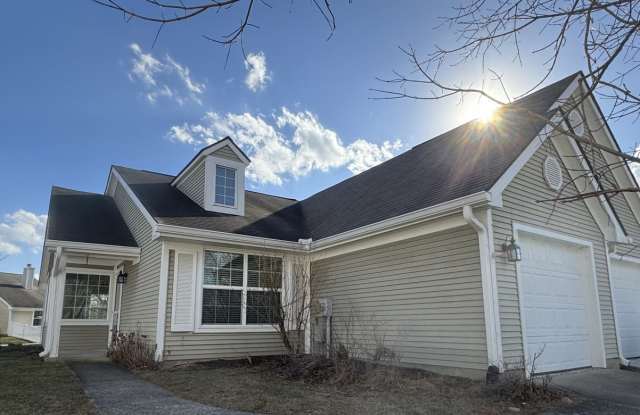 9049 Lisering Cir Gallery 1