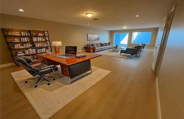 11155 Grants Landing Gallery 3