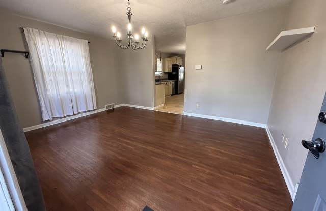 1505 South Wayland Avenue Gallery 3
