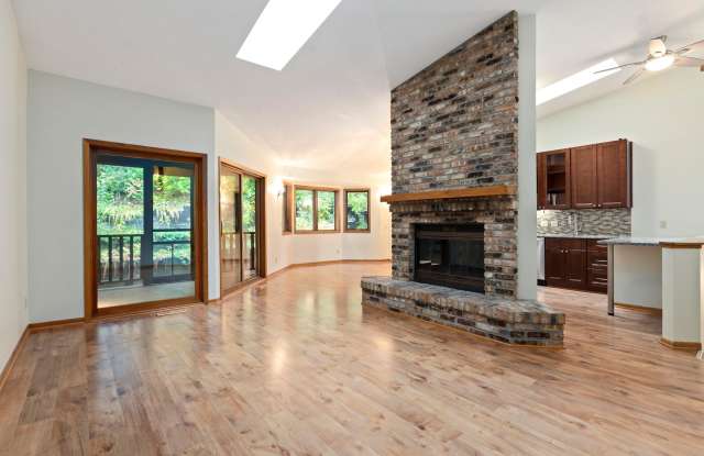 5546 Village Drive Gallery 2