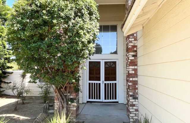 4855 Marblehead Bay Drive Gallery 2