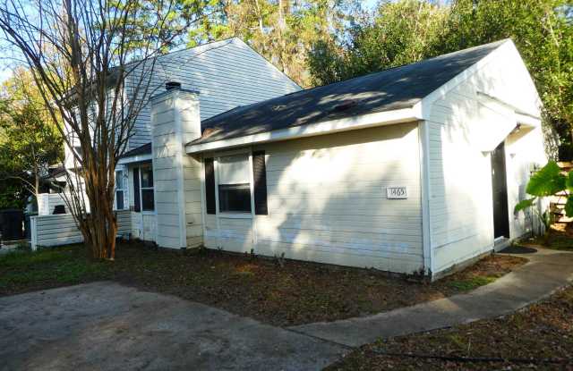 1465 LIVE OAK DR - 1465 Live Oak Drive, Tallahassee, FL 32301