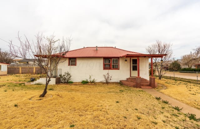 111 Hill Street - 111 Hill Street, Borger, TX 79007