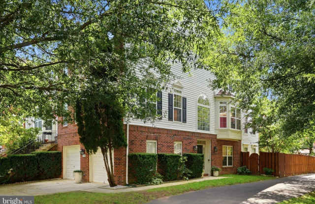6318 FRANCONIA COMMONS Drive Gallery 1