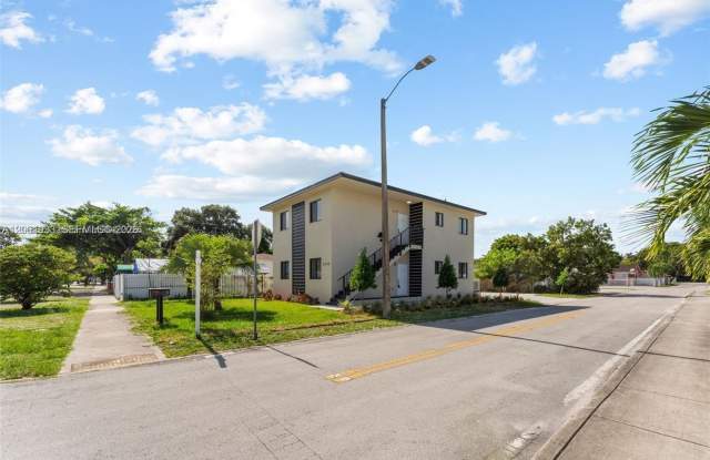 Unfurnished 3 Beds, 2 baths, 1400 Sq.ft. photos photos