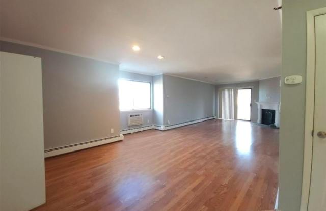 15 Greenridge Avenue Gallery 2