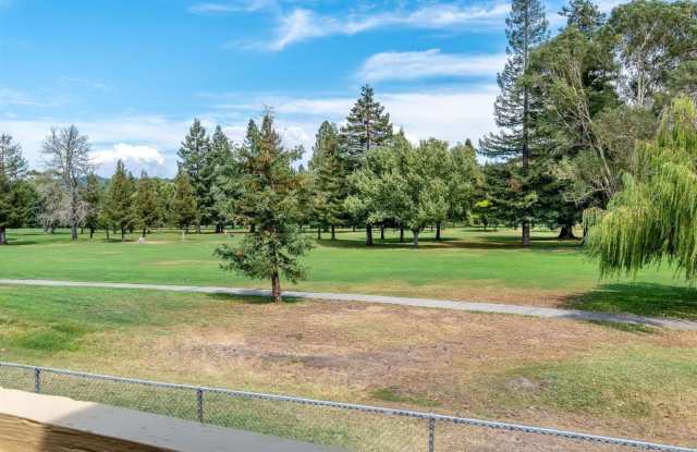 Convenient 2 Bedroom Condo in Bennett Valley photos photos