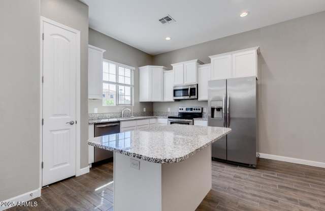 1367 S COUNTRY CLUB Drive Gallery 1