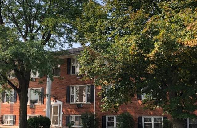 9203 MONROE Avenue - 9203 Monroe Ave, Brookfield, IL 60513