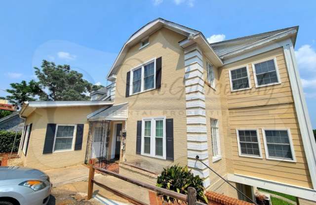 930 Hickman Rd photos photos