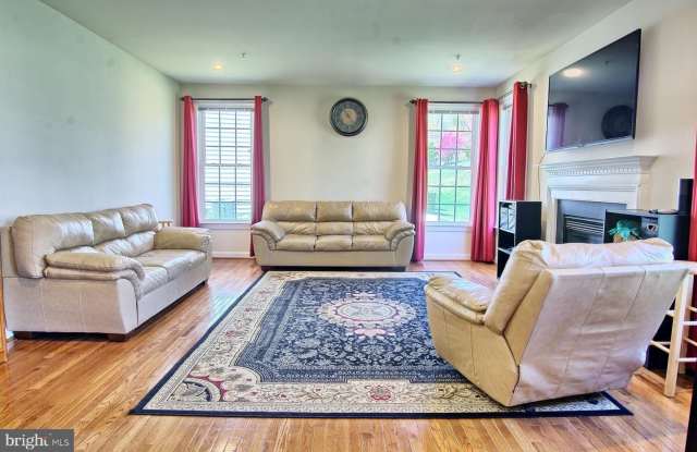 6804 DIPLOMA Drive Gallery 3