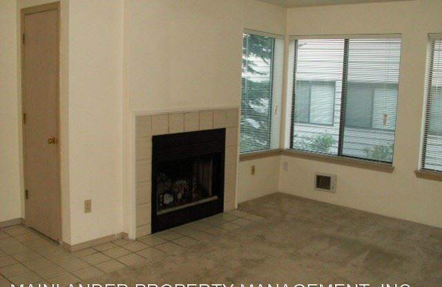 5052 FOOTHILLS DR #H Gallery 4