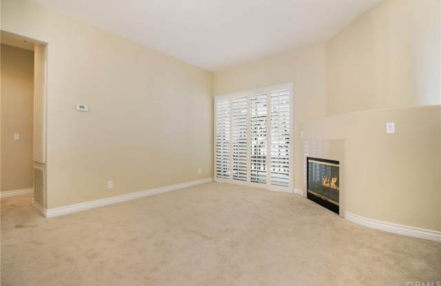 61 Carlsbad Lane Gallery 4