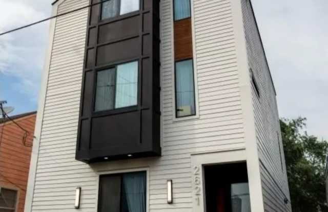 2619 St Peter St photos photos