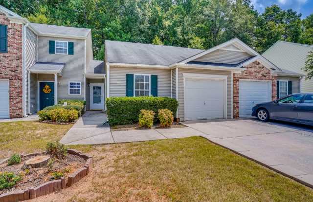 Beautiful 2 Bedroom Town-Home! Priced to Move-in NOW! photos photos