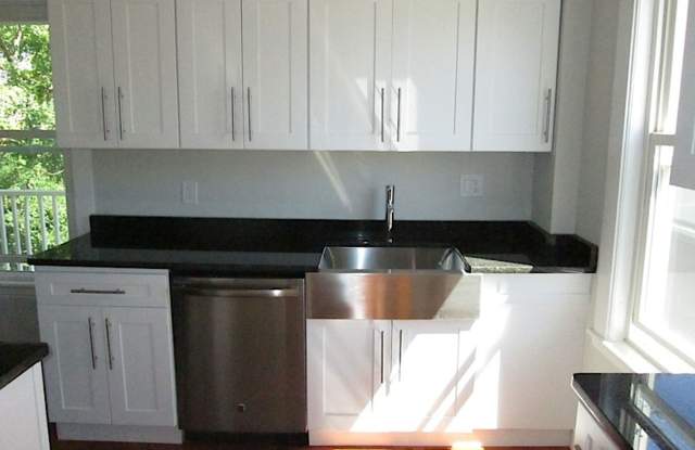 Nicely Renovated Cambridgeport 3bd/1ba Near Central Sq Red Line! photos photos Nicely Renovated Cambridgeport 3bd/1ba Near Central Sq Red Line! photos photos