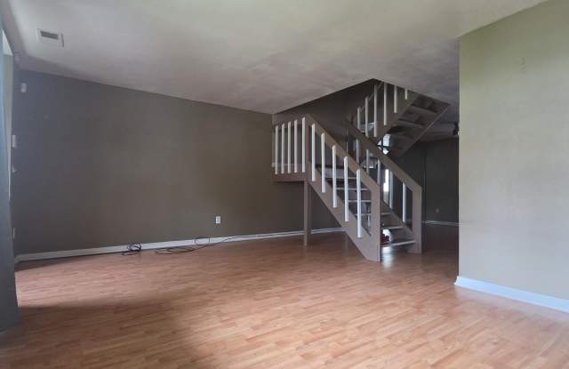 2604 Dogwood Court Gallery 4