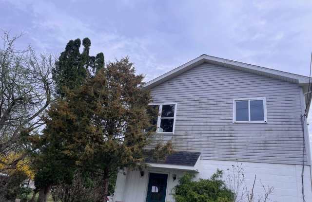 734 Chery Lane Bellefonte - 3 Bedroom/2 Bath House - 734 East Cherry Lane, Bellefonte, PA 16823