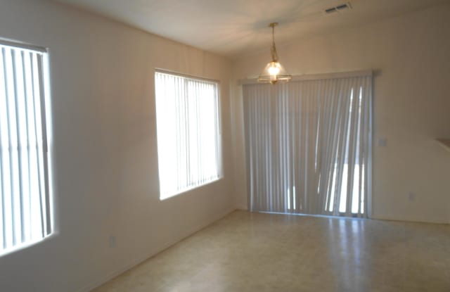 13106 W INDIANOLA Avenue Gallery 4