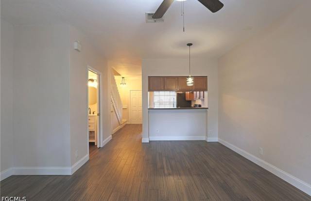 8291 Pacific Beach Drive Gallery 1